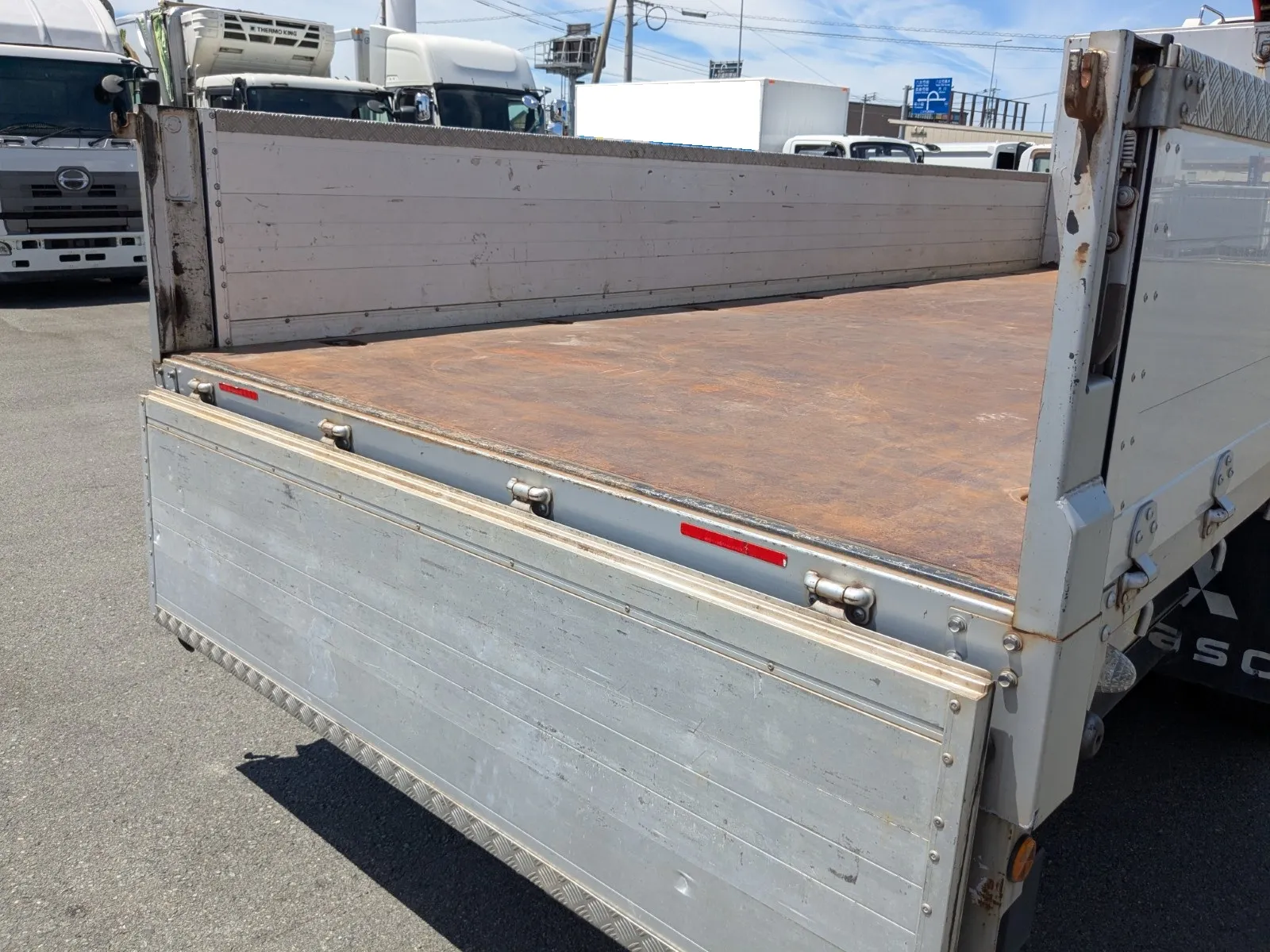 vehicle_image_20260810083611VaIDm4n9et.webp