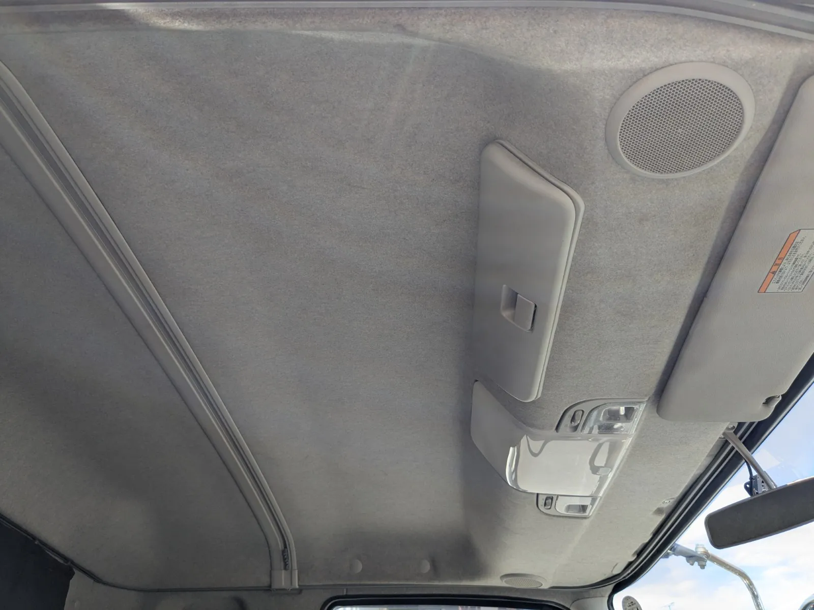 vehicle_image_20260810083620kzWobFyf7A.webp