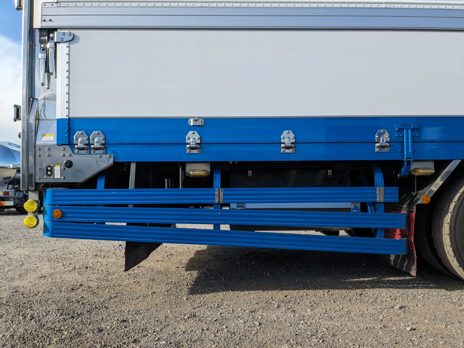 vehicle_image_20260810103647dxlOQyhqHp.webp