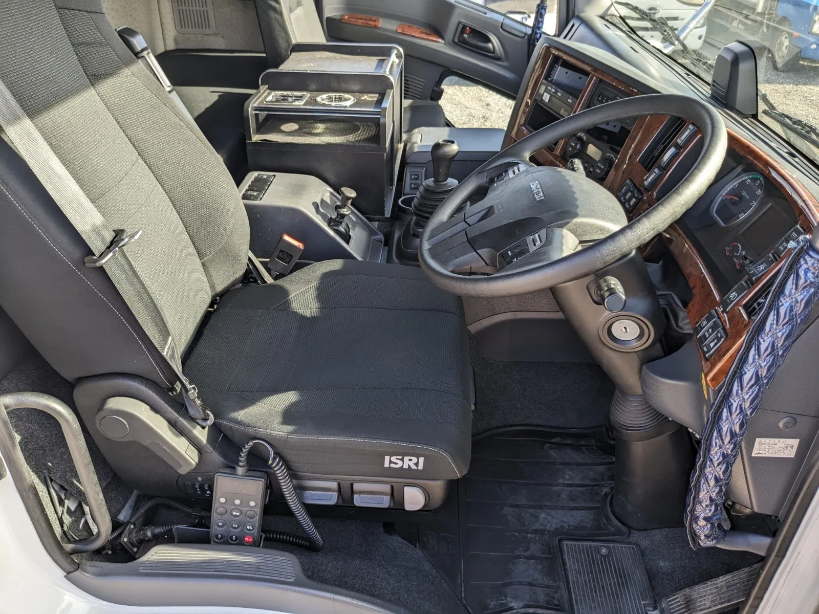 vehicle_image_20260810103650QJi9vkitIg.webp