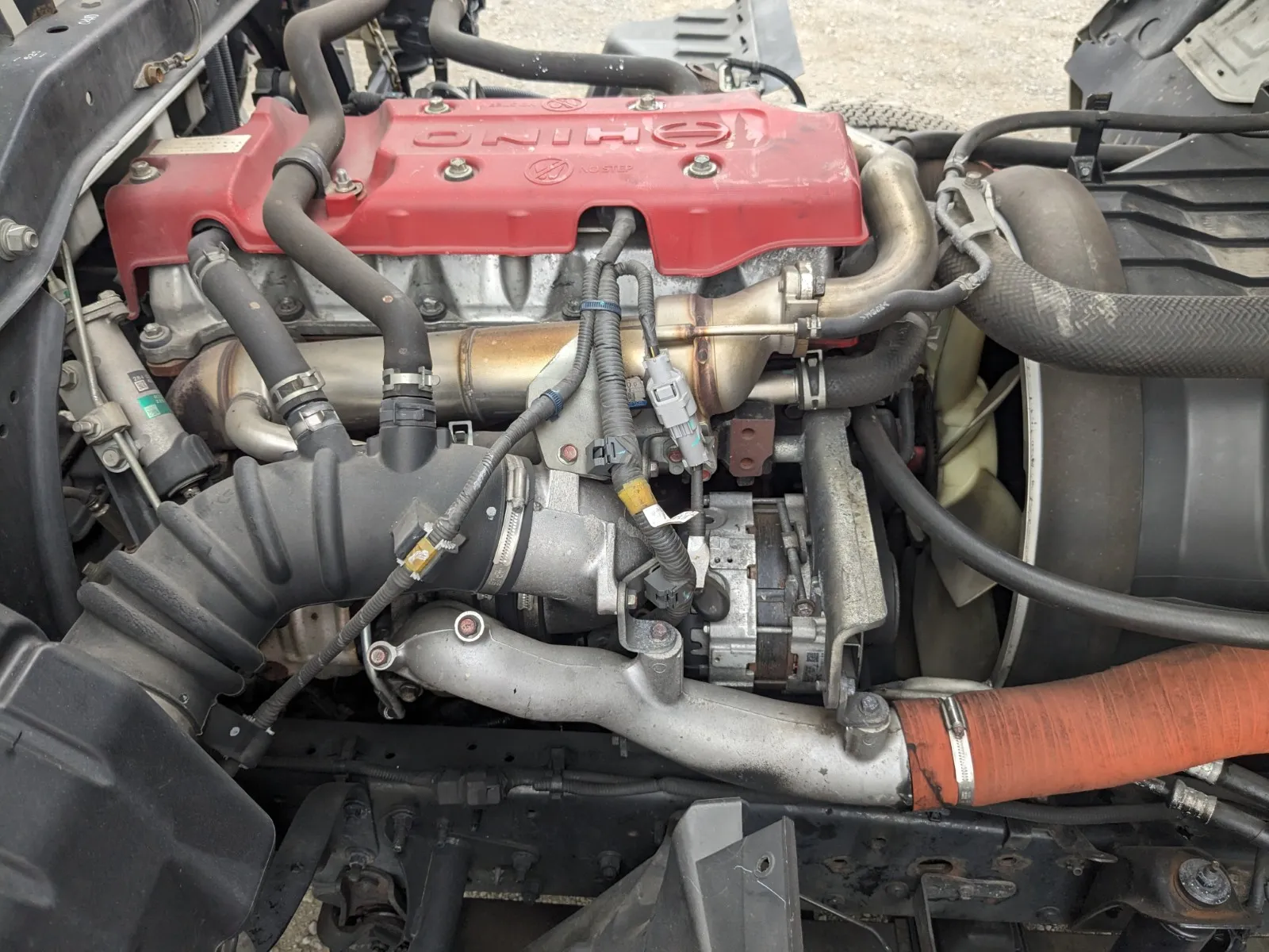 vehicle_image_20260804140102ypPwR6JY6e.webp