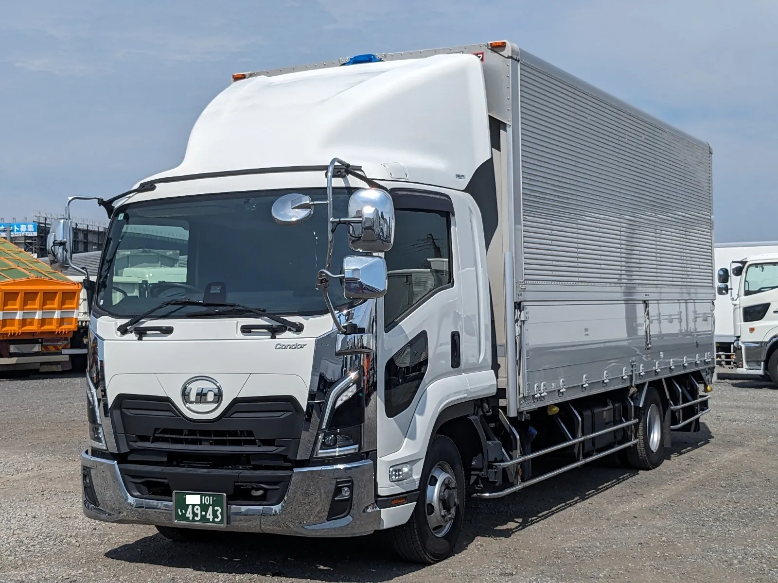 vehicle_image_20260810105940gj5aZ4v4TF.webp