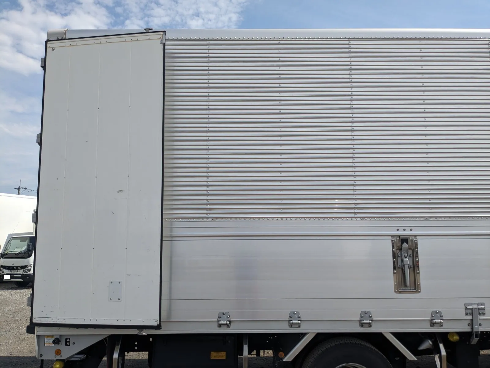 vehicle_image_20260810105949FvDwQf57uw.webp