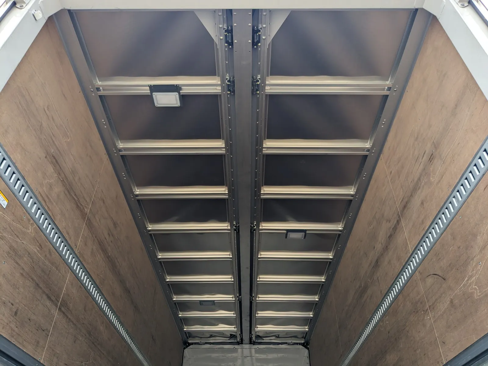 vehicle_image_20260806101211REp3vNBYeP.webp