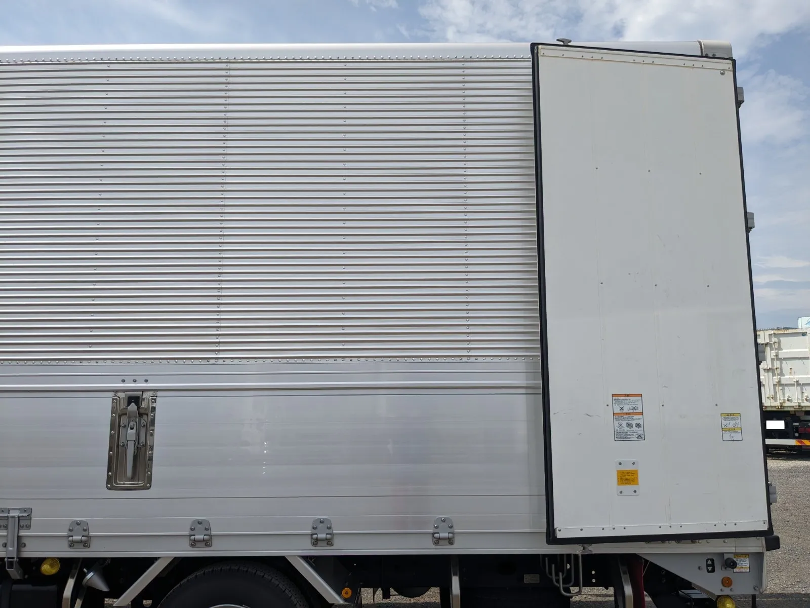 vehicle_image_20260806101214A9hyvMWtSi.webp