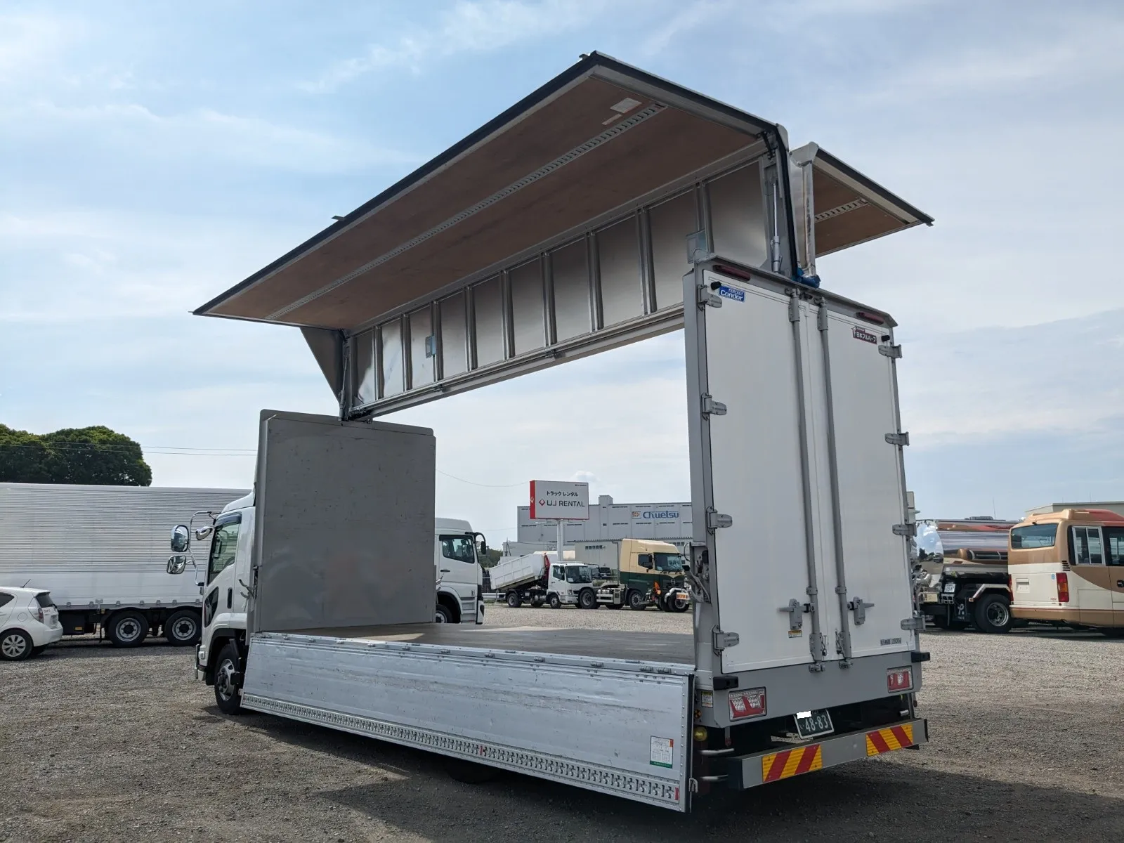 vehicle_image_20260806101219CYkzRBMblf.webp
