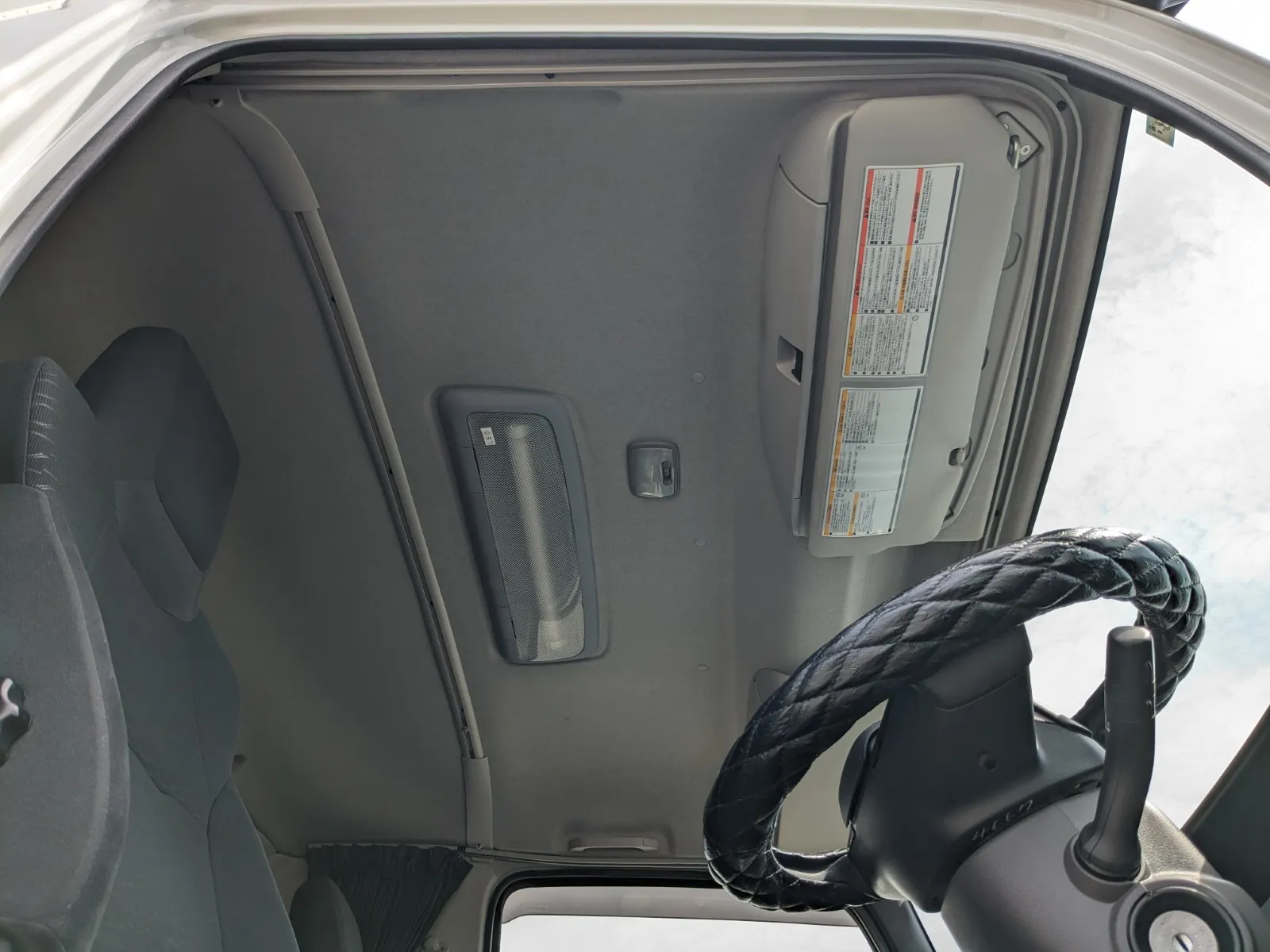 vehicle_image_202608061012206nlSlZRfcS.webp