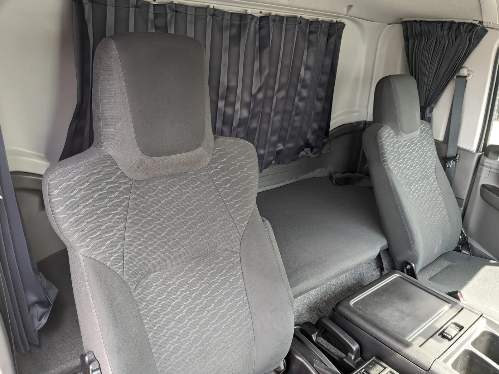 vehicle_image_20260806101220SyB5ORcf9i.webp