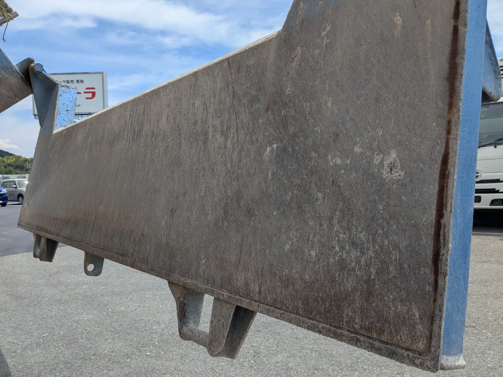vehicle_image_20260803102358kRhNg3BLWZ.webp