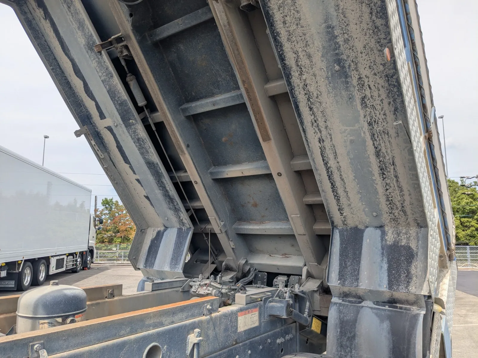 vehicle_image_20260803102401Y3u4szlnUi.webp