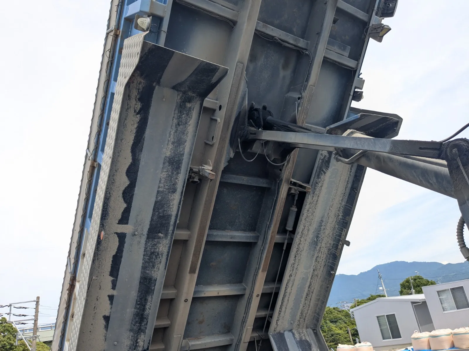 vehicle_image_20260803102404dIrksqhfxE.webp