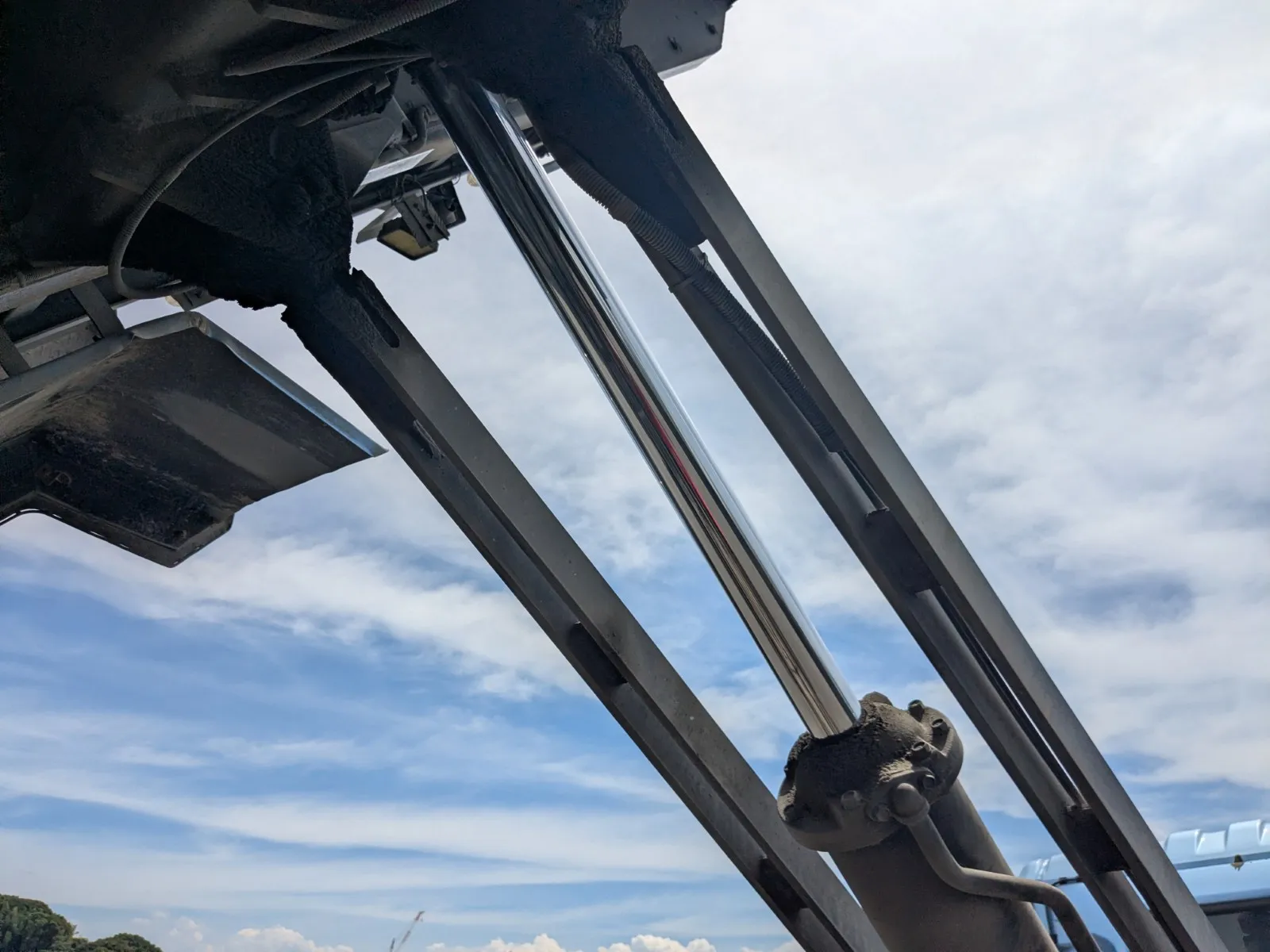 vehicle_image_20260803102405zUXnc2WgWt.webp