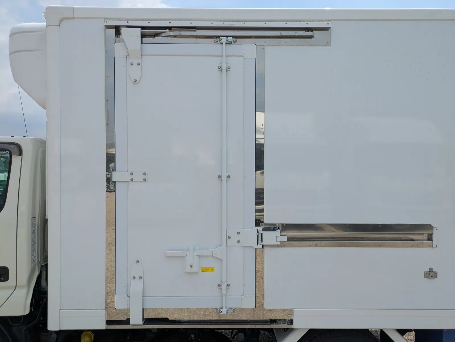 vehicle_image_20260730111008UAqlvBxweH.webp