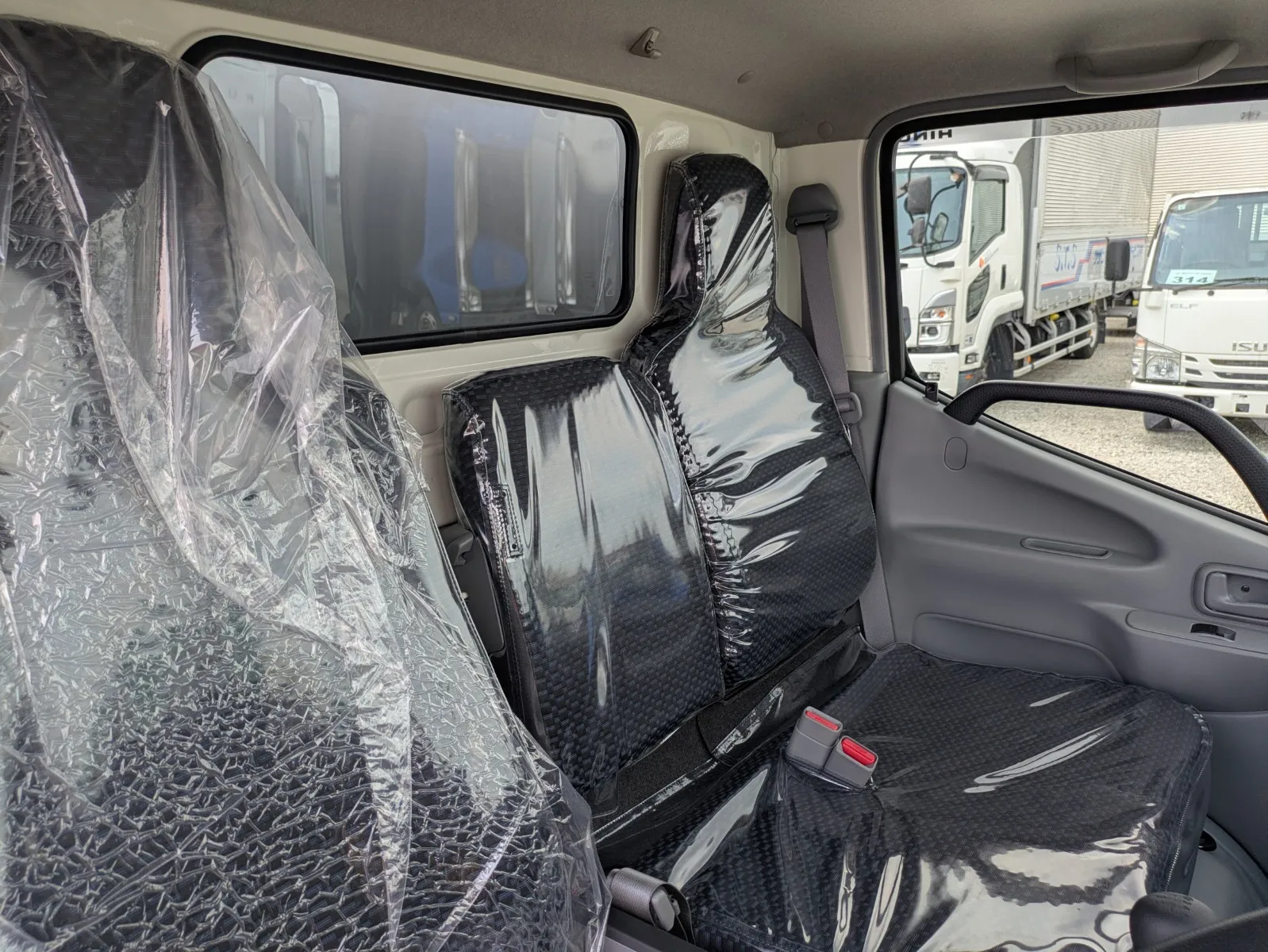 vehicle_image_20260730111012bRv2LptoZ7.webp