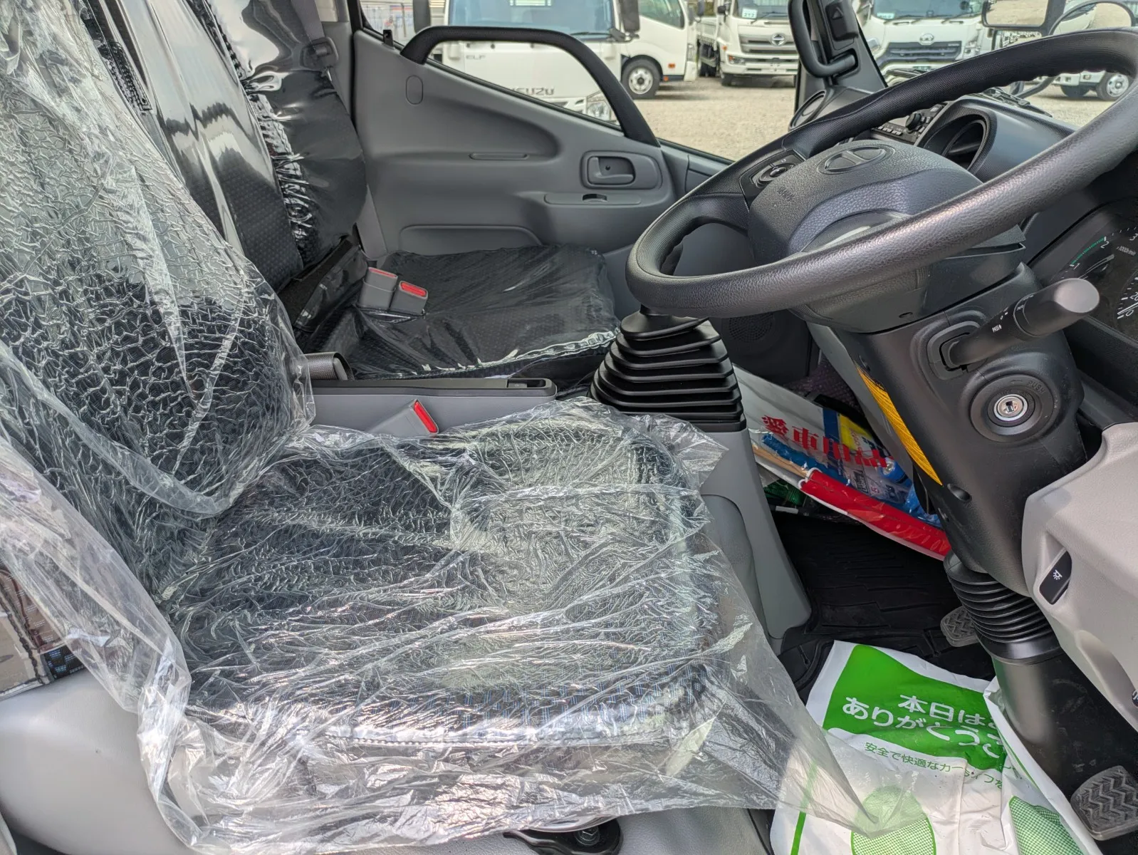 vehicle_image_20260730111012wWv8YYYq2n.webp