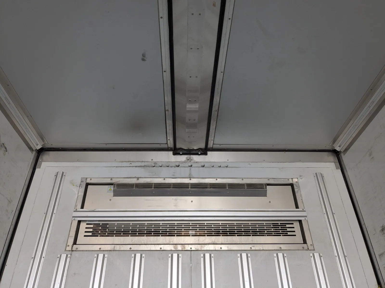 vehicle_image_20260801094552CanD0I0aZz.webp