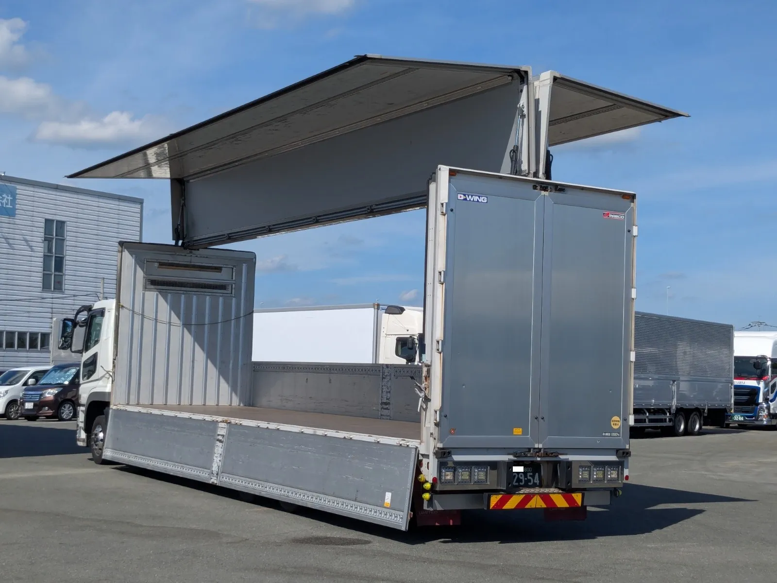 vehicle_image_20260801094553mAICNbN5TF.webp