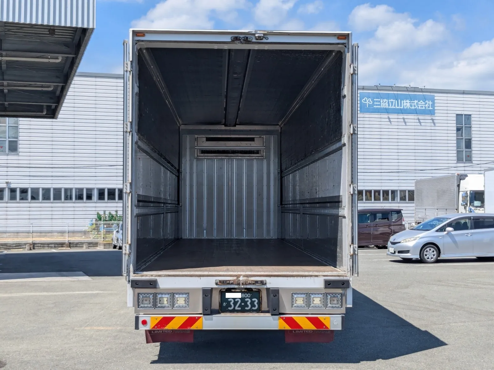 vehicle_image_20260801100940koSeEkOFkr.webp