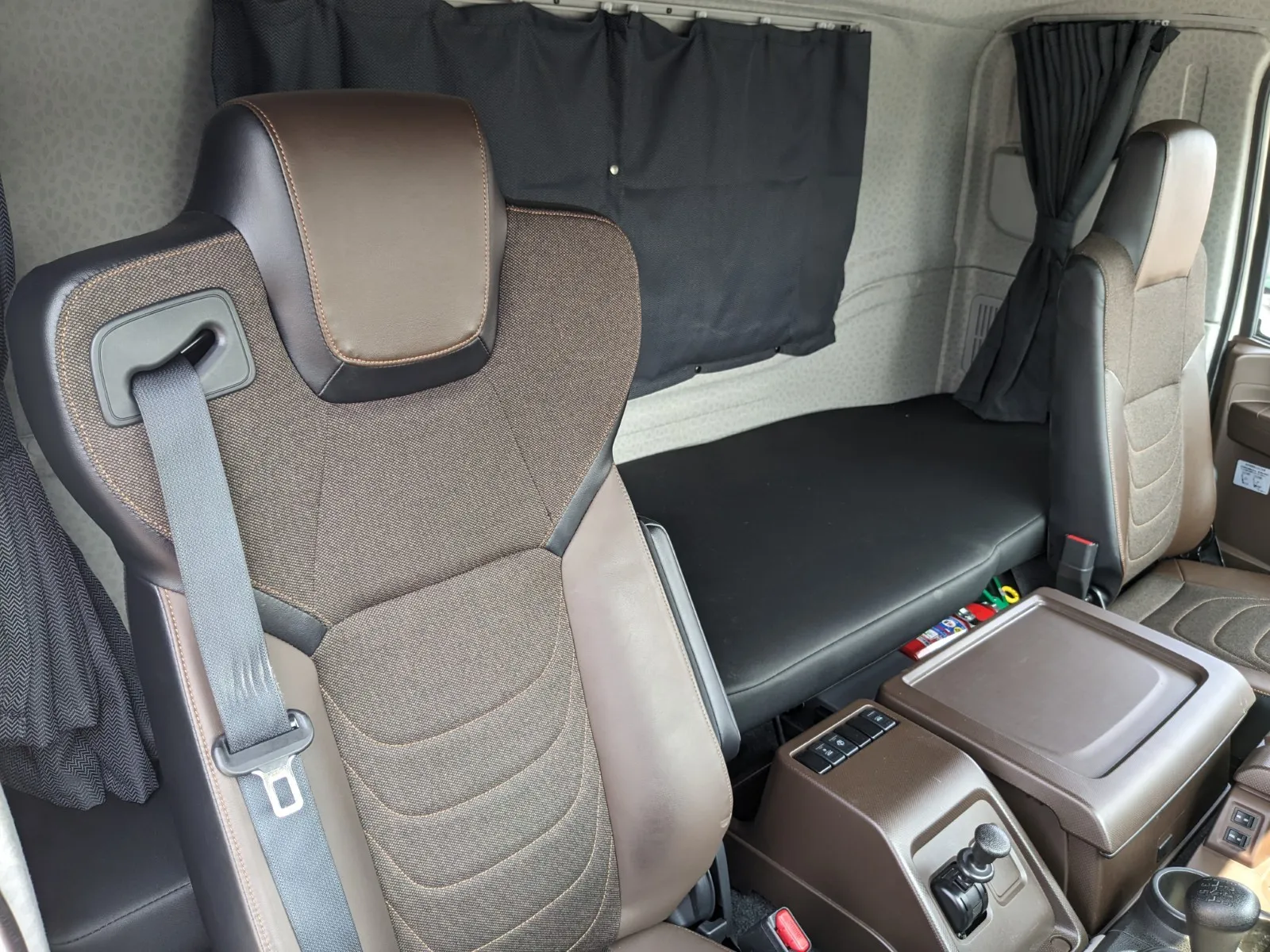 vehicle_image_20260729093019vi7jALe7js.webp