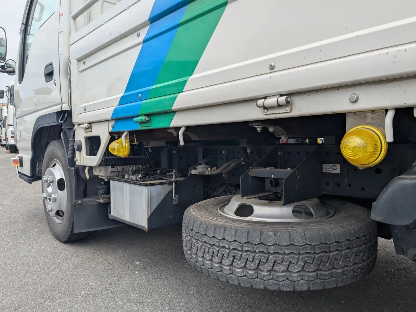 vehicle_image_20260803105631UbF98YgDGm.webp