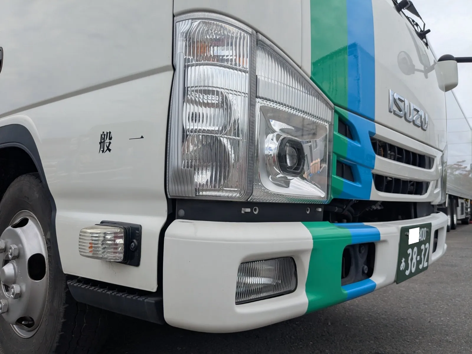 vehicle_image_20260803105637lcO0Rph4L8.webp