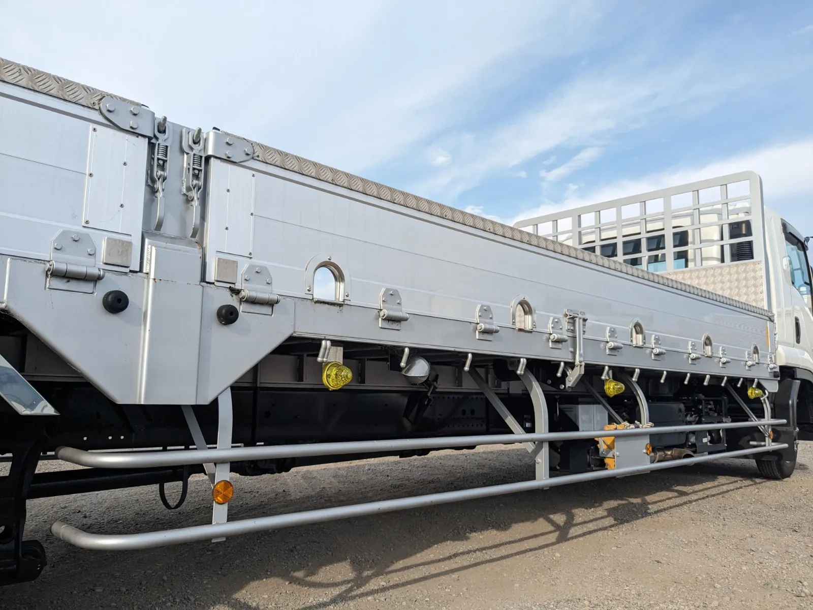 vehicle_image_20260804134323h48tUKsxnf.webp