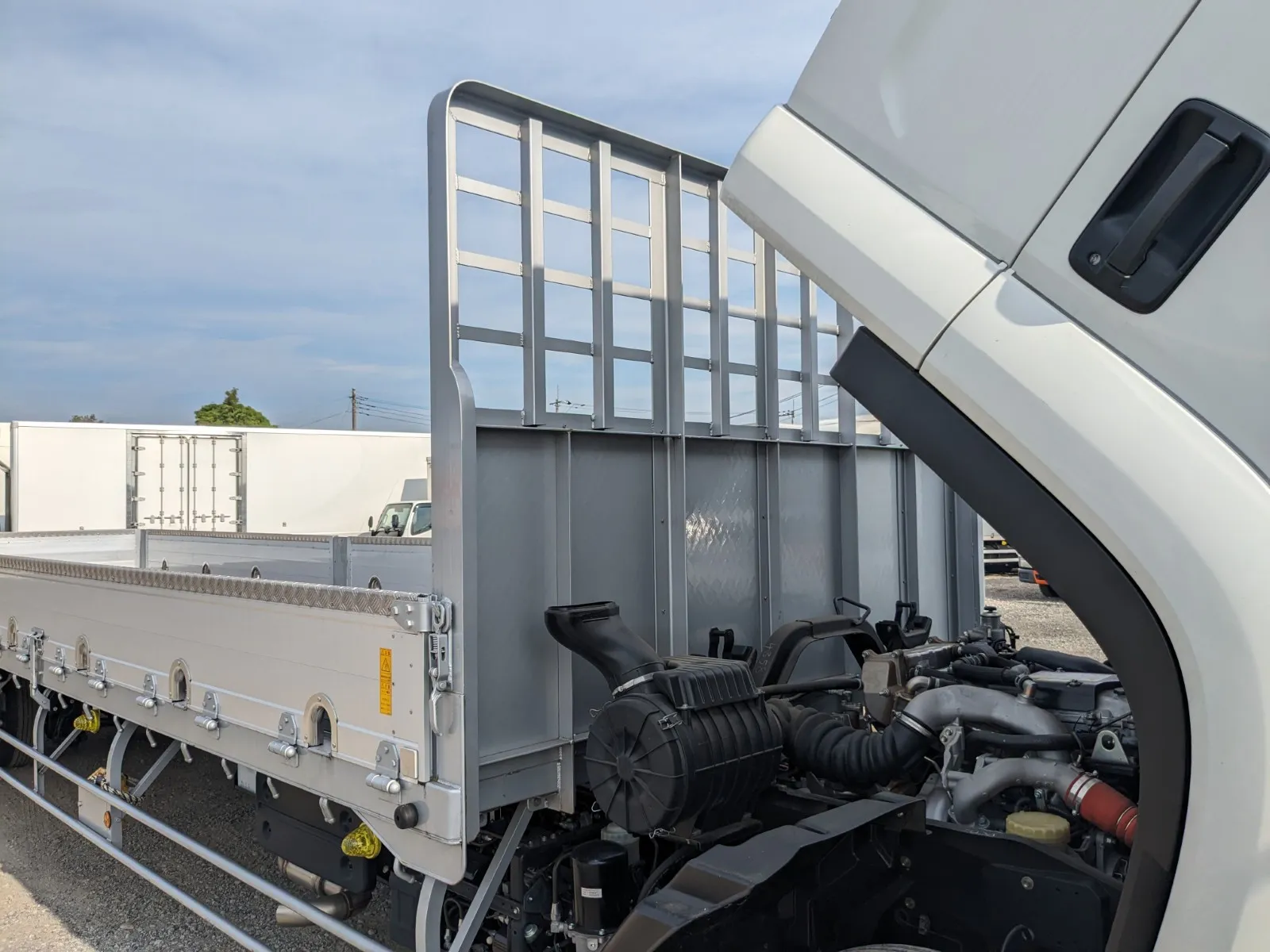 vehicle_image_20260804134328D8kxcP1vsg.webp