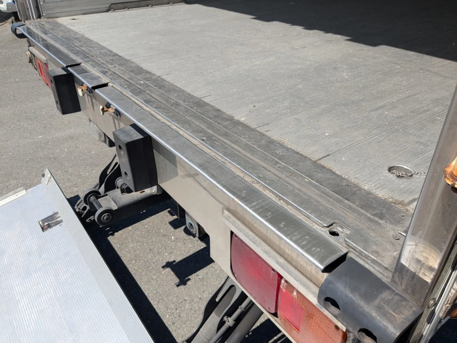 vehicle_image_20260803104414GeO1z38hGK.webp