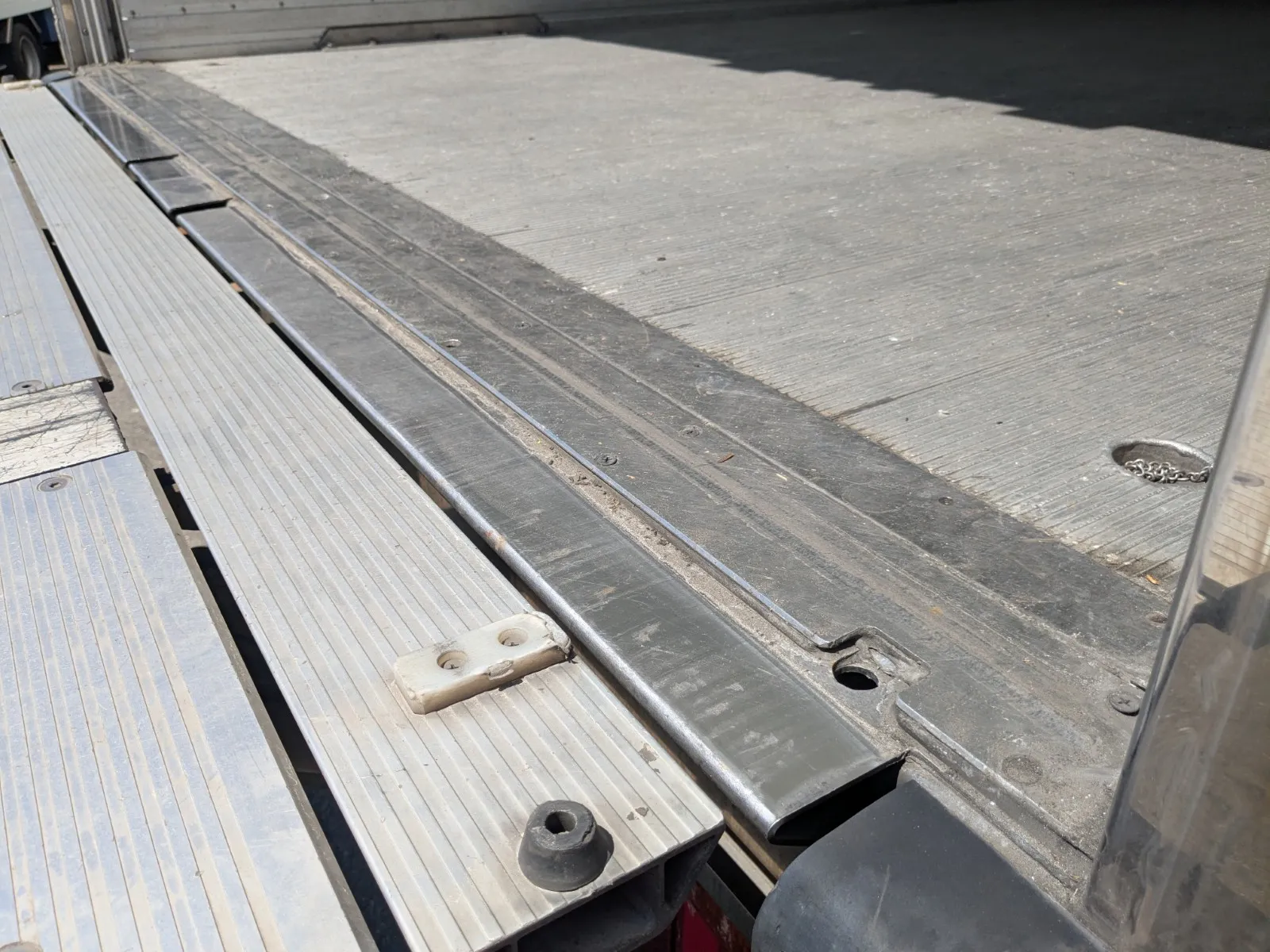 vehicle_image_202608031044158lGDOugUf9.webp