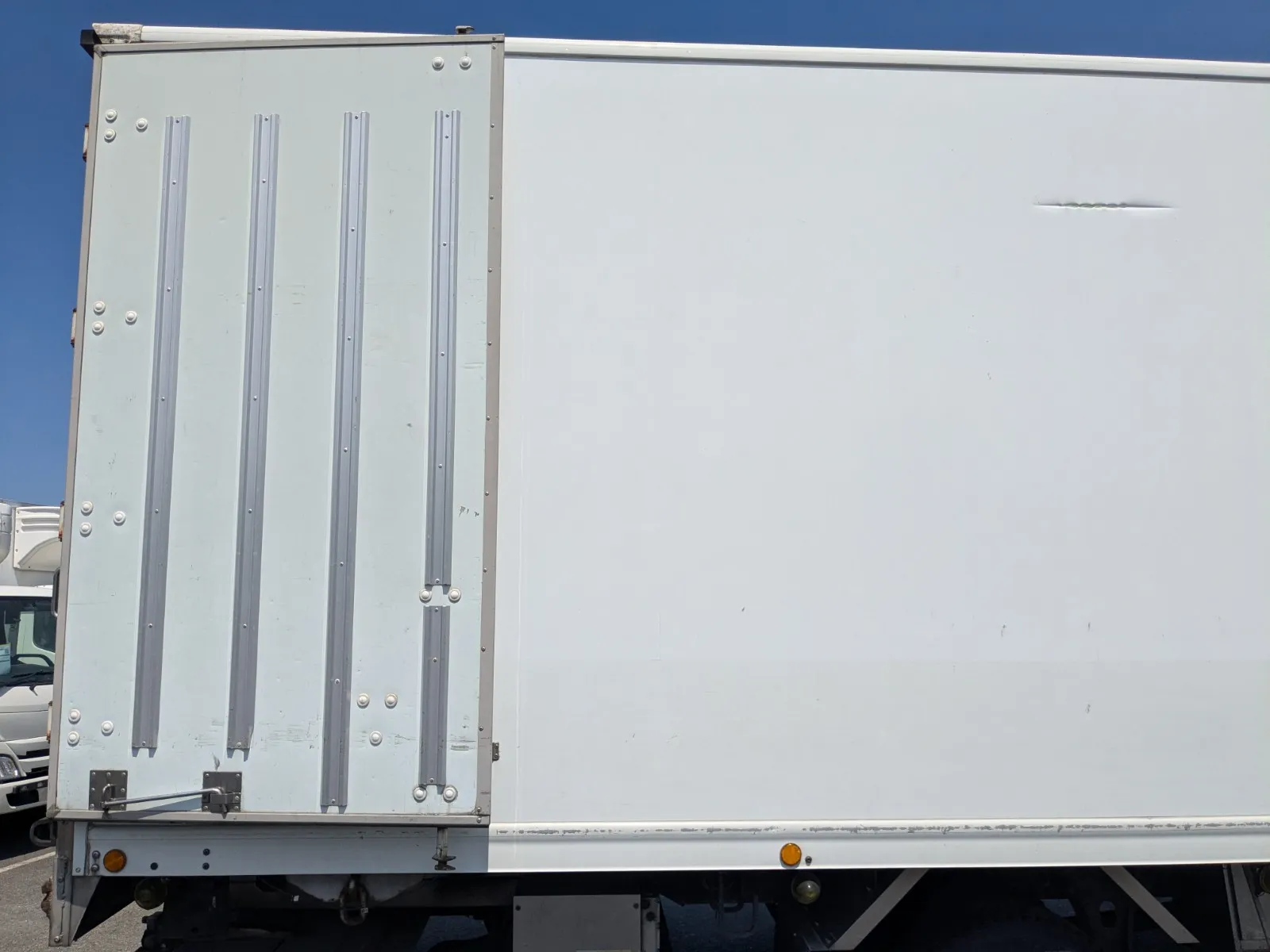 vehicle_image_20260803104430bgEqMaYXeD.webp