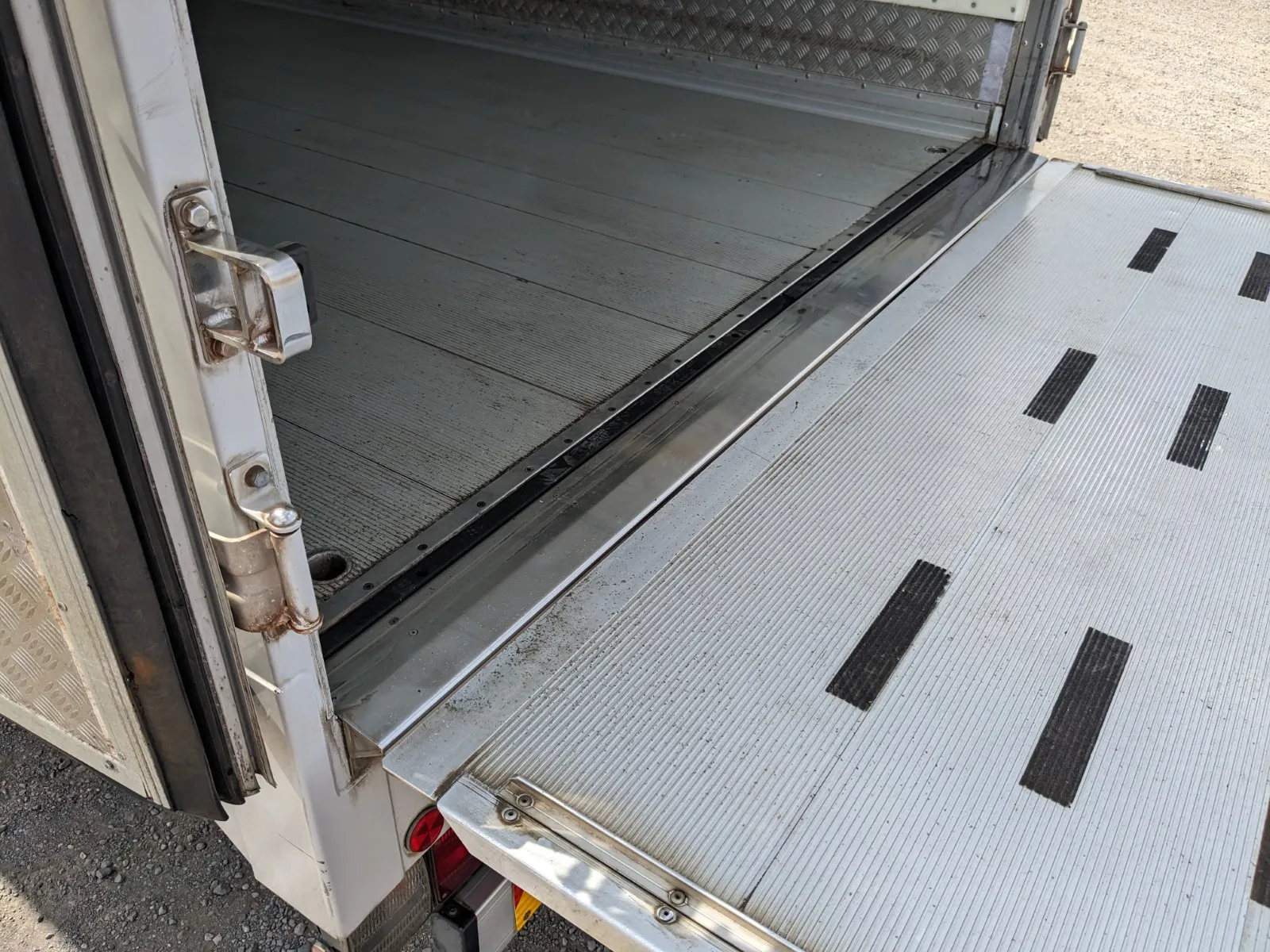 vehicle_image_20260810102011yCcanZtVMN.webp