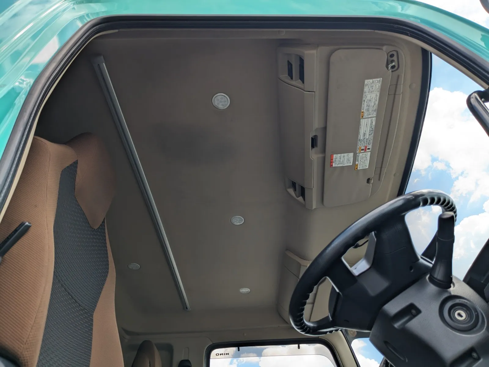 vehicle_image_20260810102020kN6XQAl9c6.webp