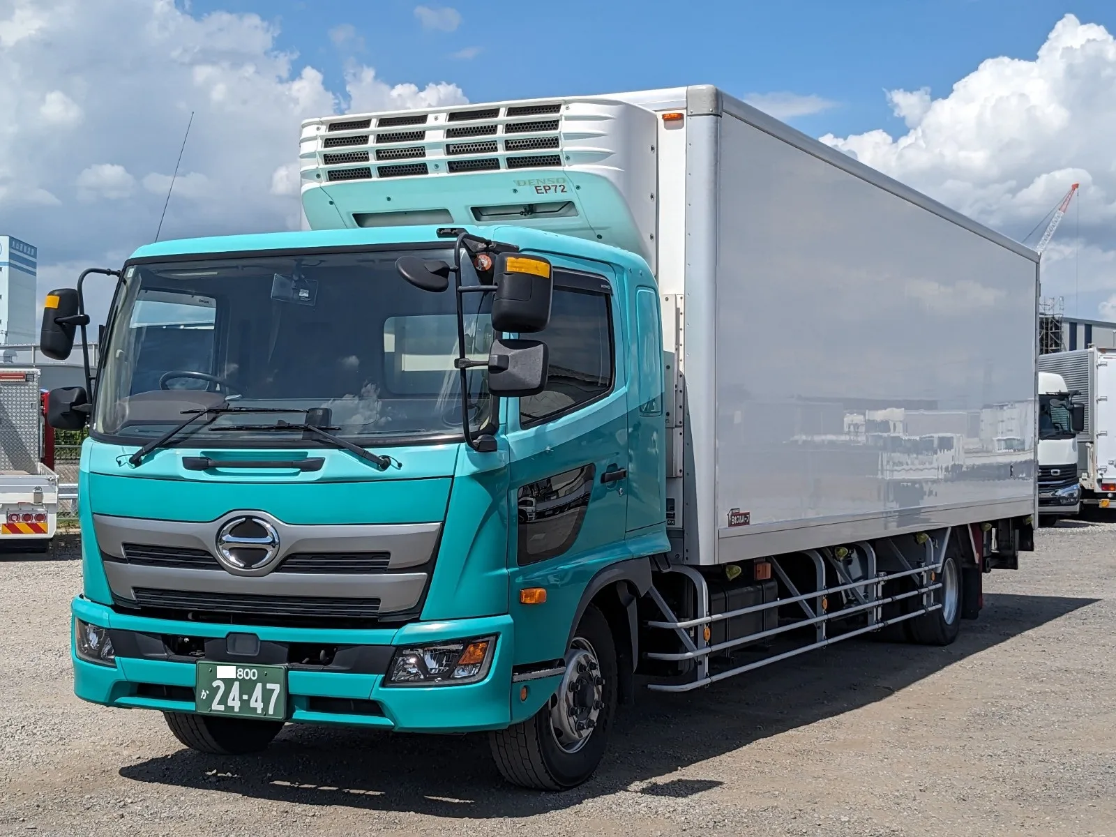 vehicle_image_20260810171401lgQ8ZXZ3ae.webp