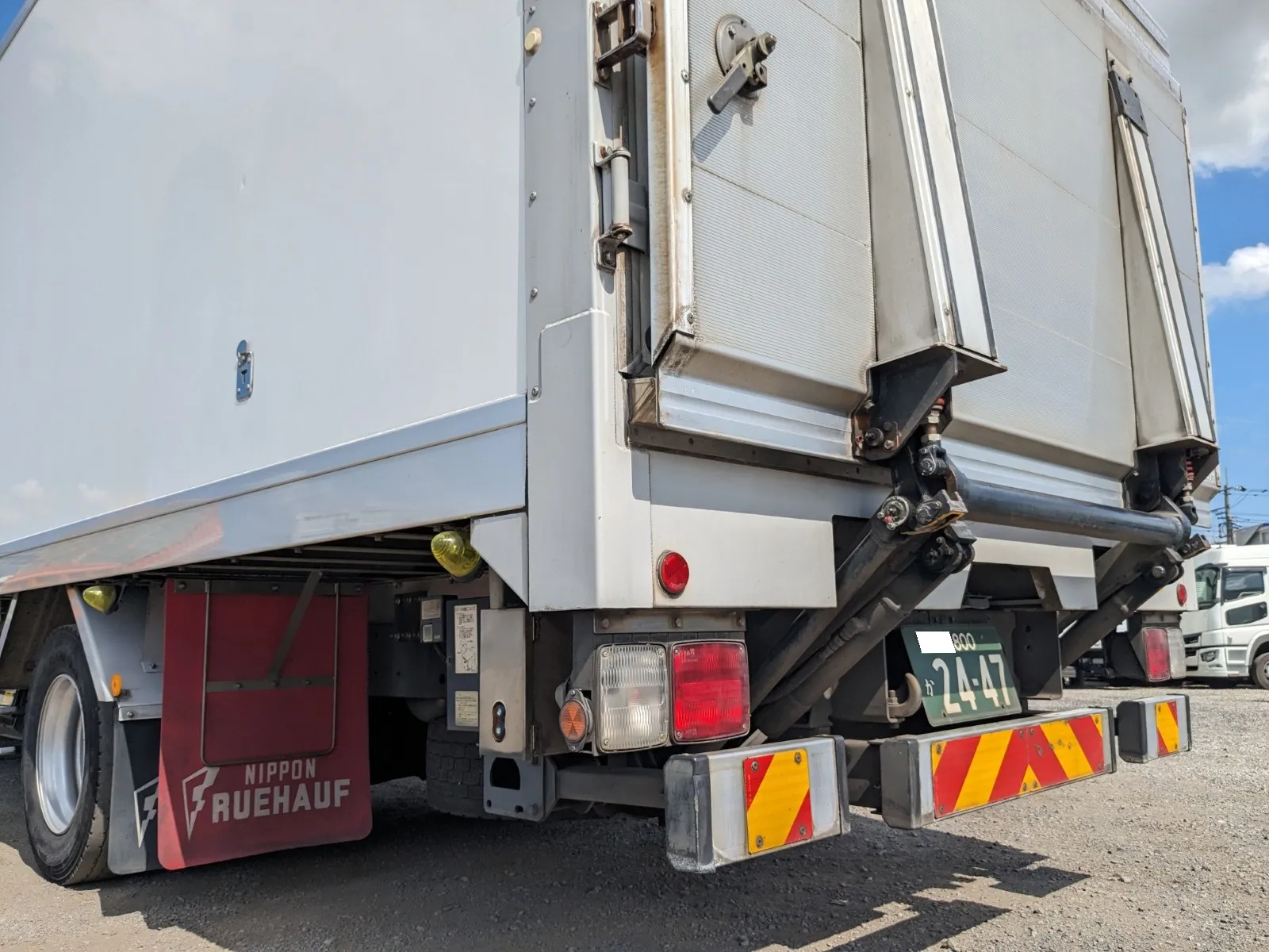 vehicle_image_20260810171404ewhHfwASpA.webp