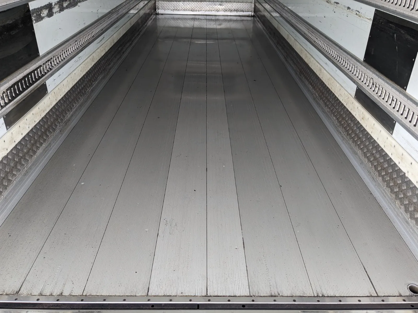 vehicle_image_20260810171409DNtLrBxin6.webp