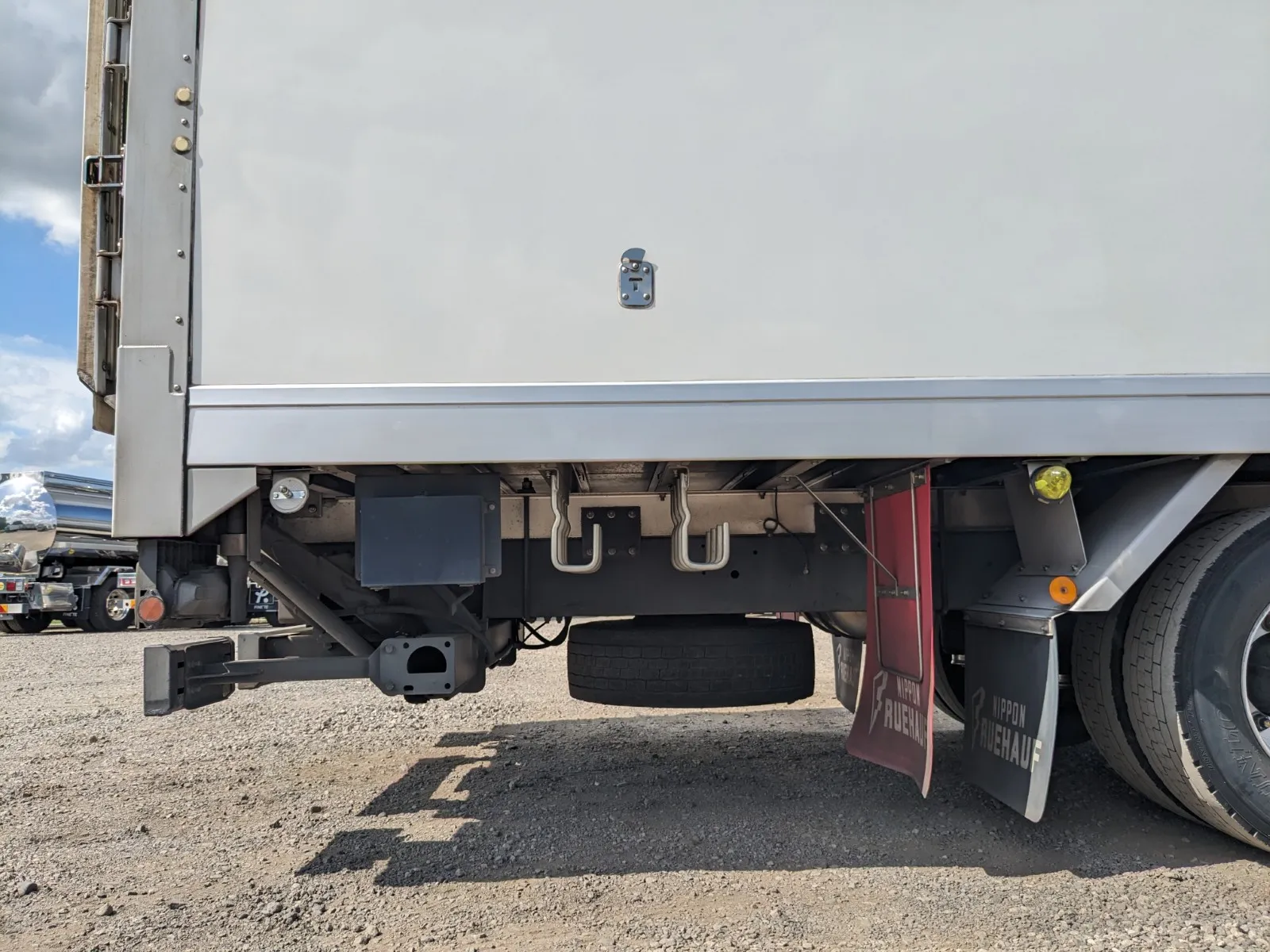 vehicle_image_20260810171418iBrjkBIkPZ.webp