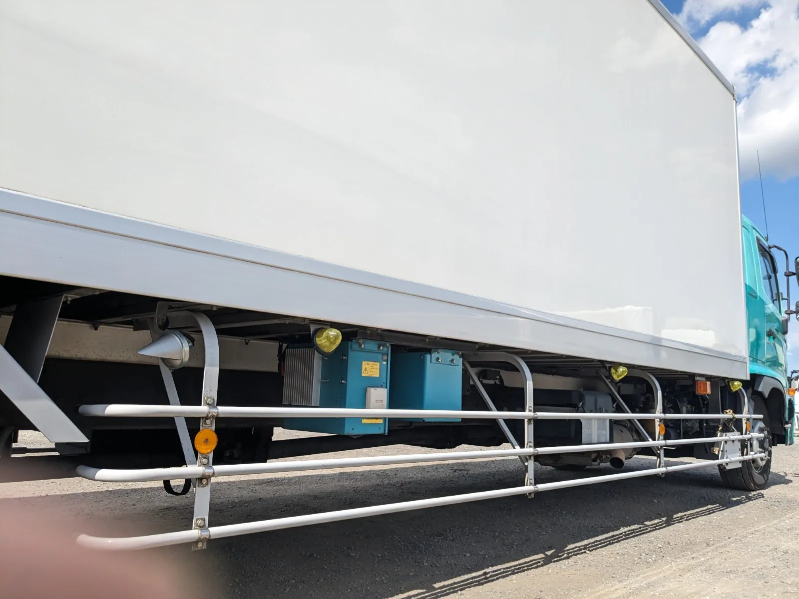 vehicle_image_20260810171420E1vK2g4jbf.webp
