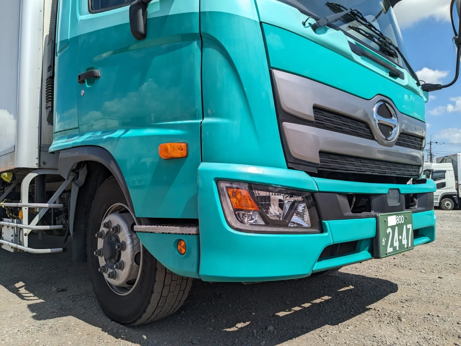 vehicle_image_20260810171425OF2dU8dY2o.webp