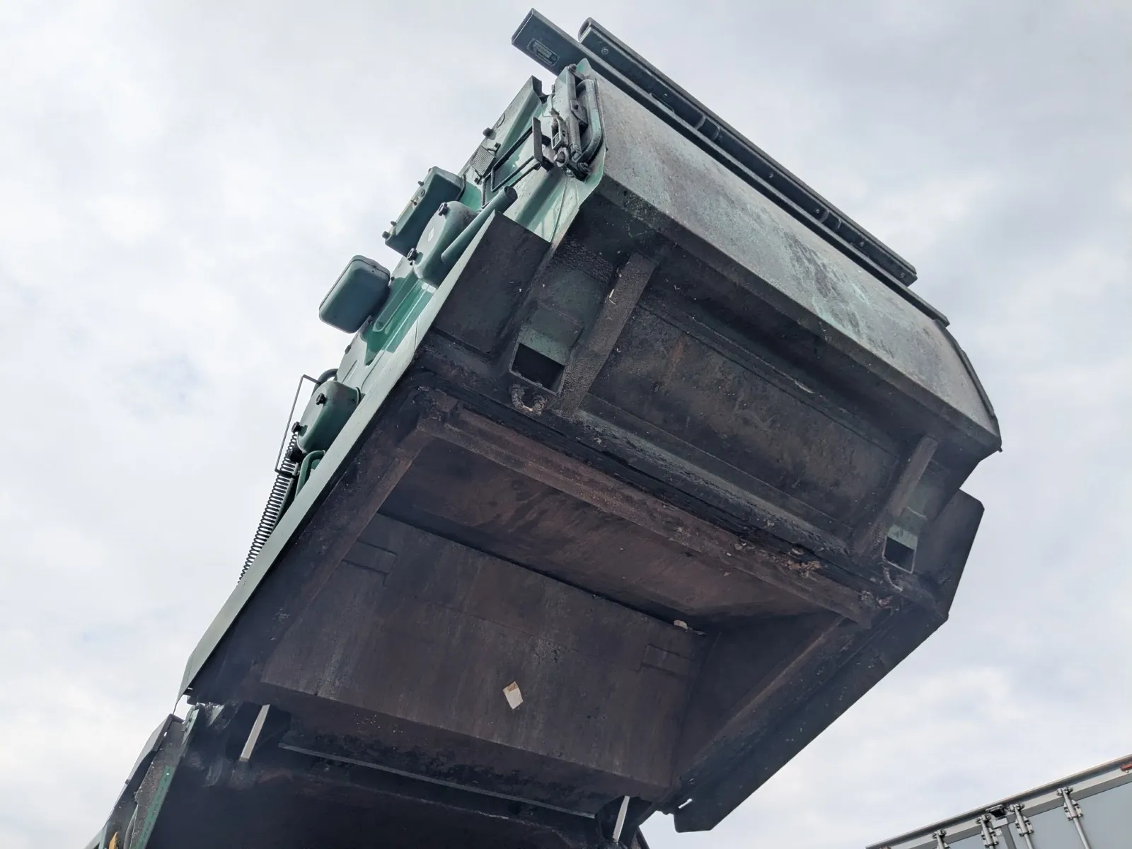vehicle_image_20260806151843dN768Xb9vm.webp