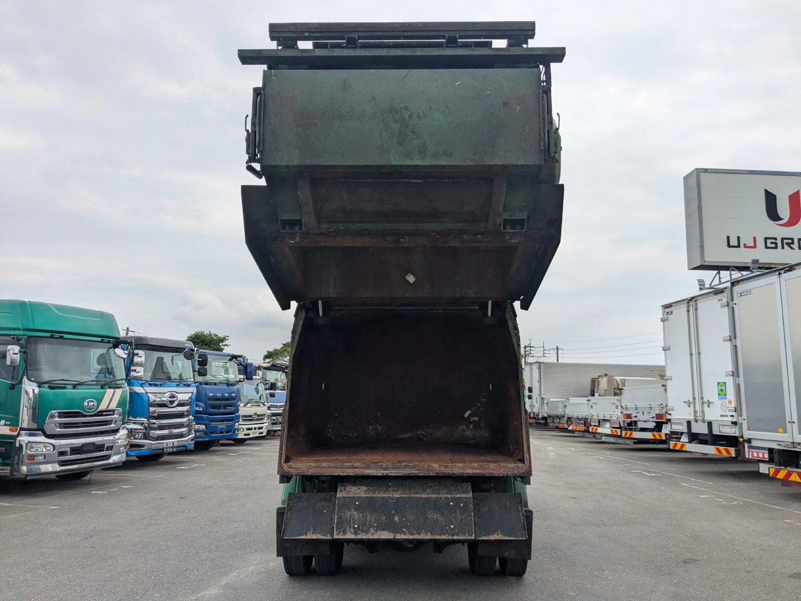 vehicle_image_20260806151843kzXGqvOR9b.webp