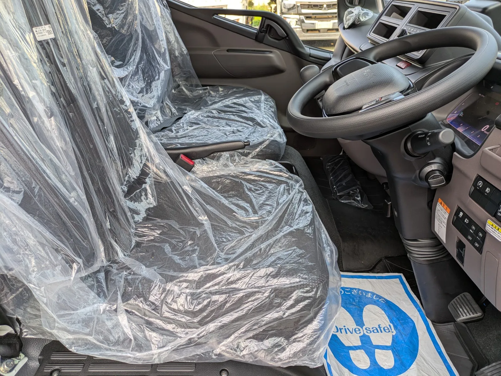 vehicle_image_20260804100859rlrxLRN3BD.webp