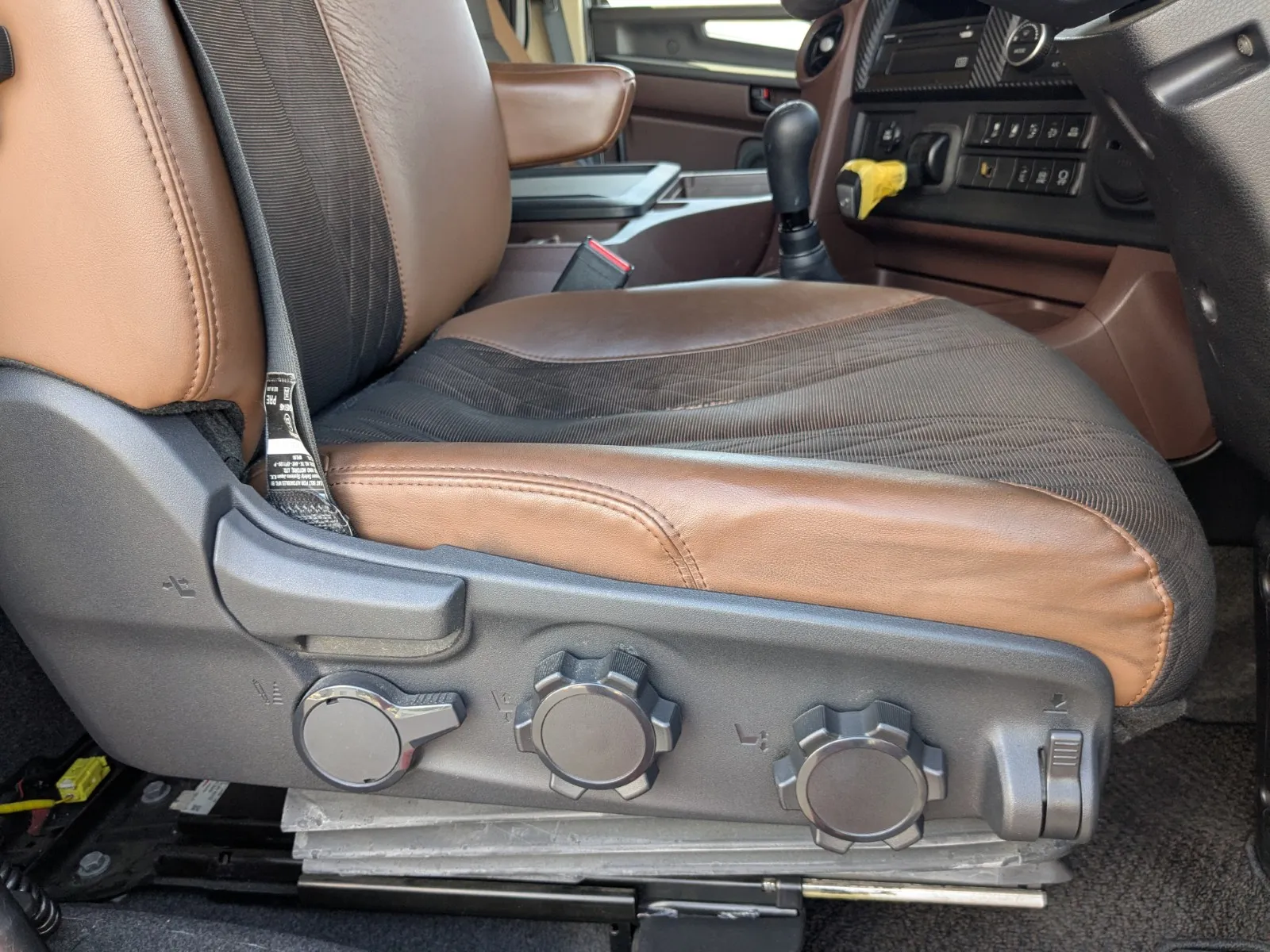 vehicle_image_20260807095733VLvG4oQEH1.webp