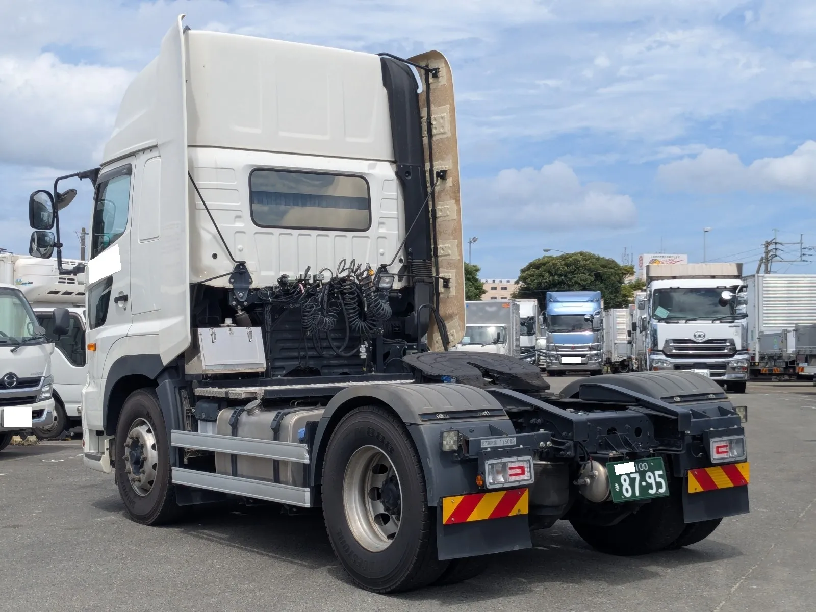 vehicle_image_20260810110435IT1L3CqVcH.webp
