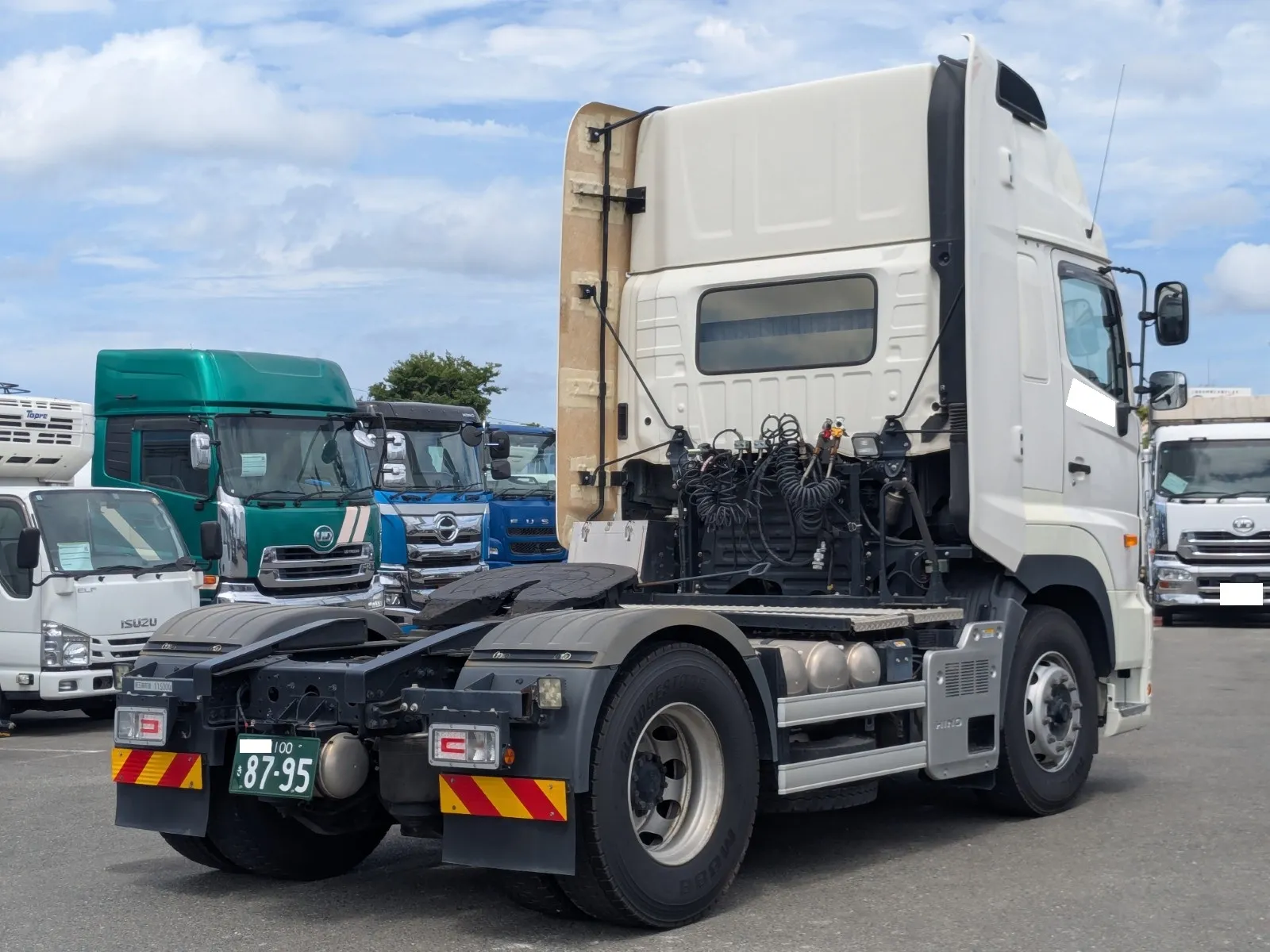 vehicle_image_20260810110436YlTlaT4q0y.webp