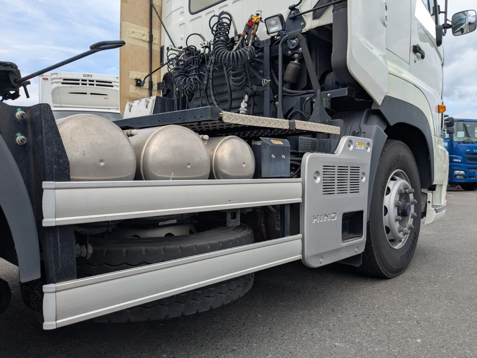 vehicle_image_20260810110443znd7SlaTd6.webp