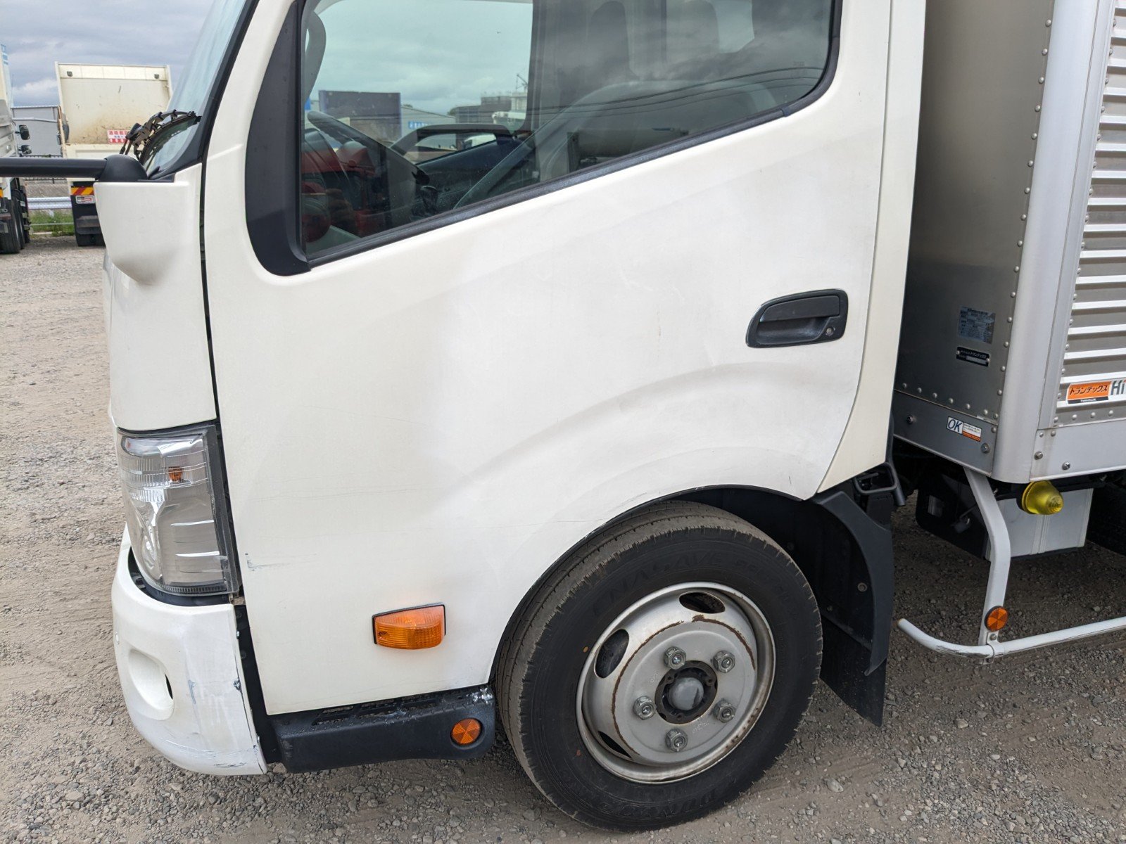 vehicle_image_20260529132359MtXVTqfDil.jpg