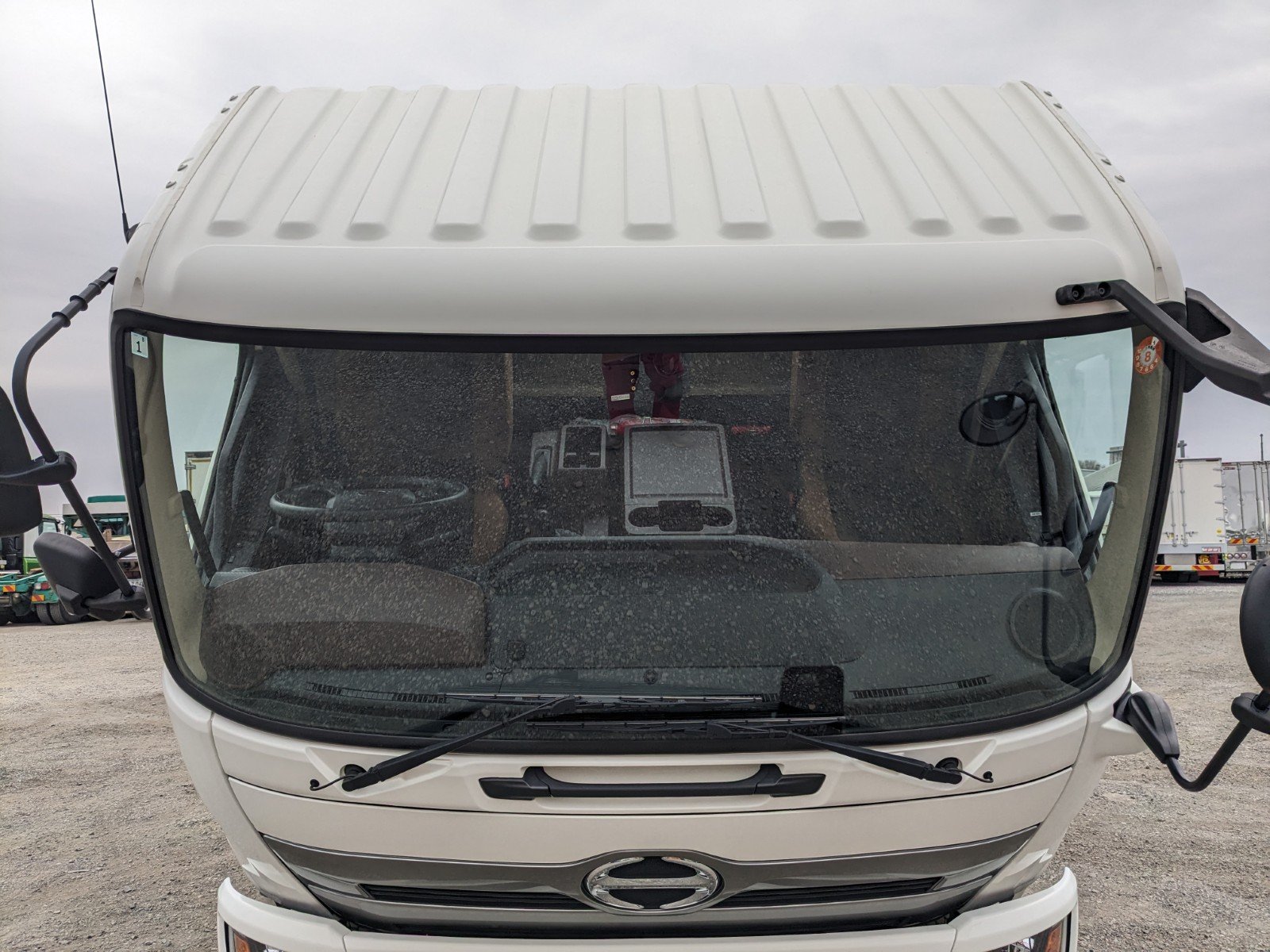vehicle_image_20260220093158QLS1w2G5fz.jpg