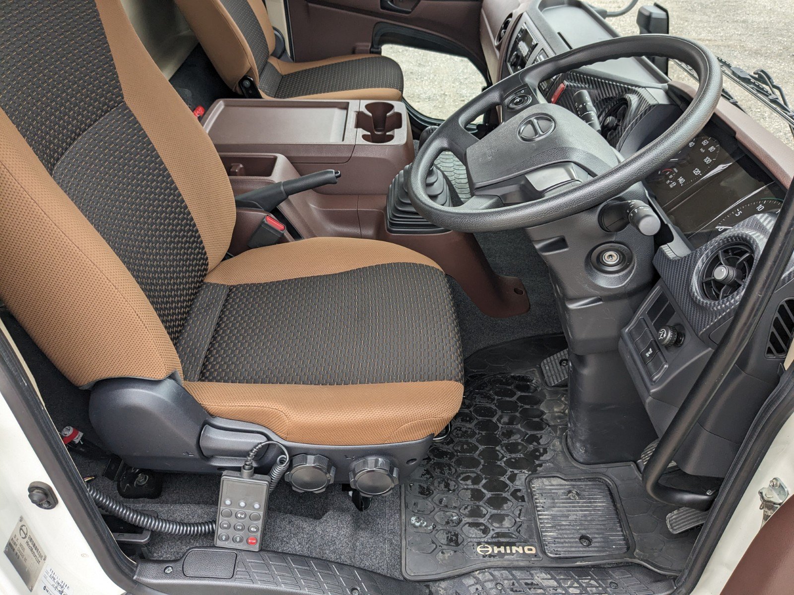 vehicle_image_20260220093158sbBE1HZbKJ.jpg