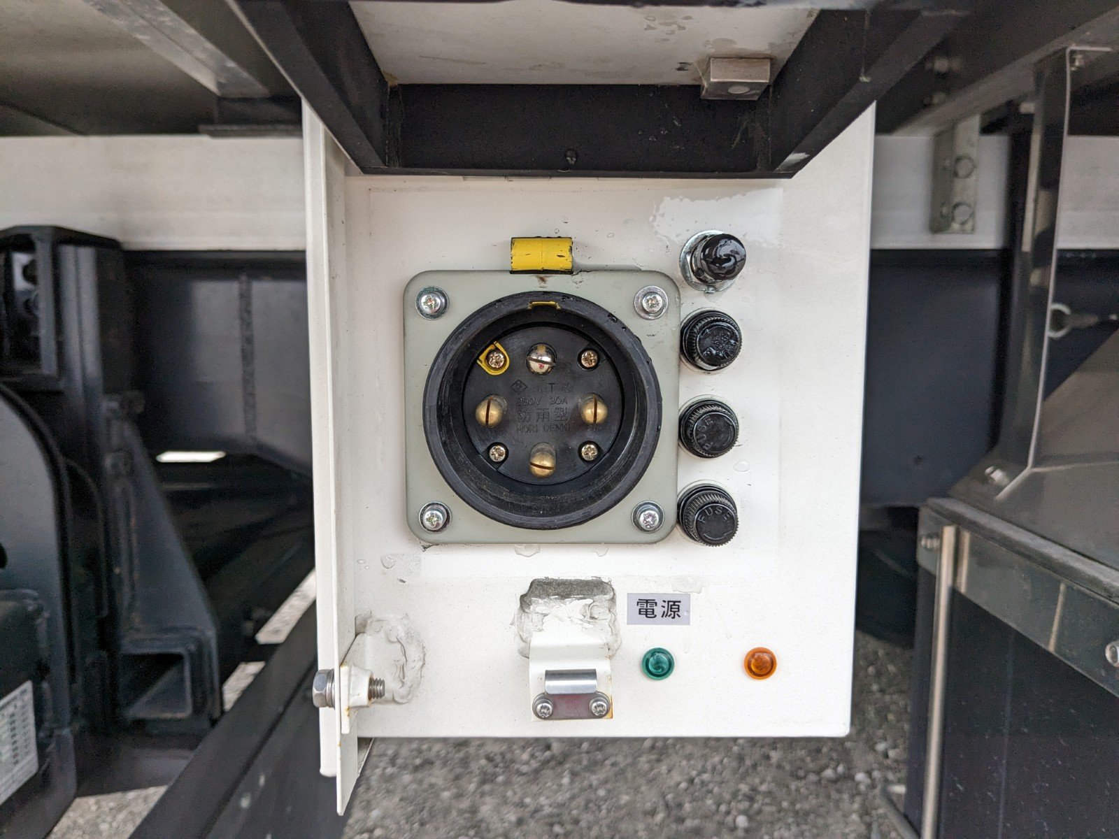 vehicle_image_20260220093158tx3TrRAT4y.jpg