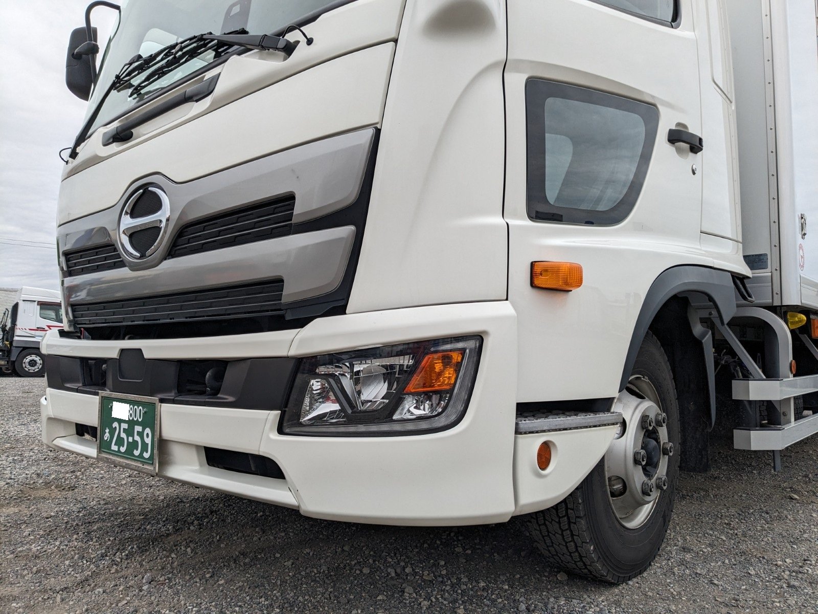 vehicle_image_20260511110030w9NczjphI4.jpg